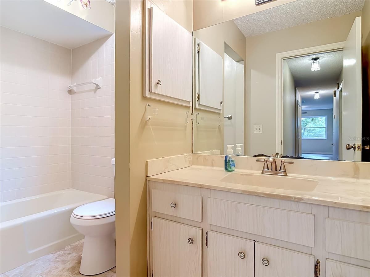 474 OAKWOOD AVENUE — photo 36 of 65