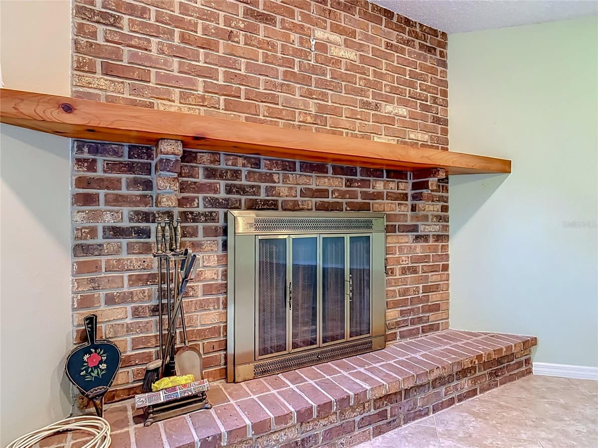474 OAKWOOD AVENUE — photo 23 of 65