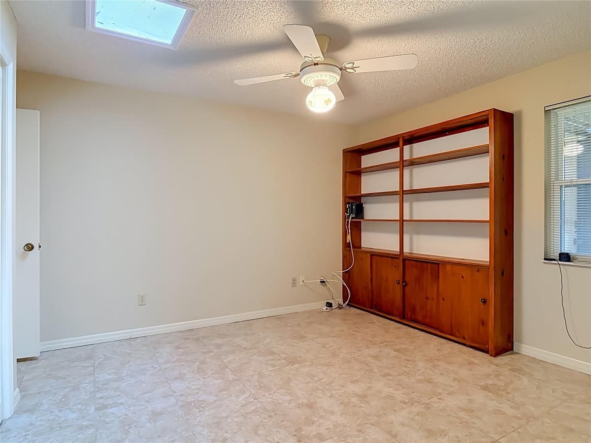 474 OAKWOOD AVENUE — photo 30 of 65