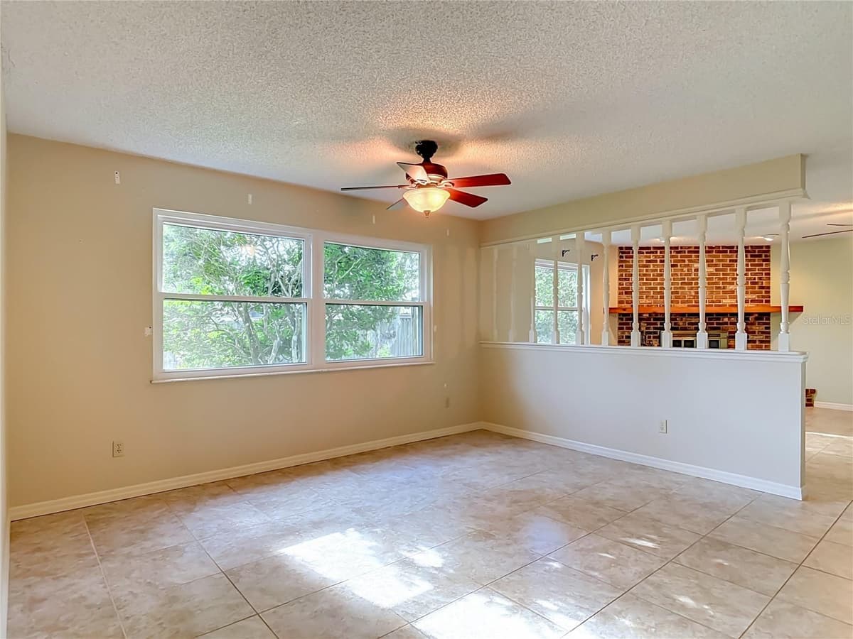 474 OAKWOOD AVENUE — photo 15 of 65