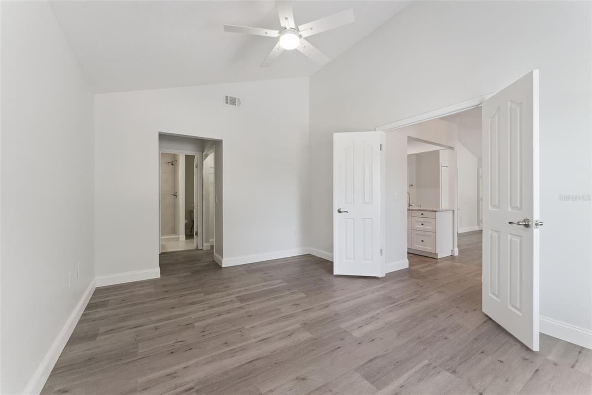 549 SUN RIDGE PLACE — photo 18 of 35