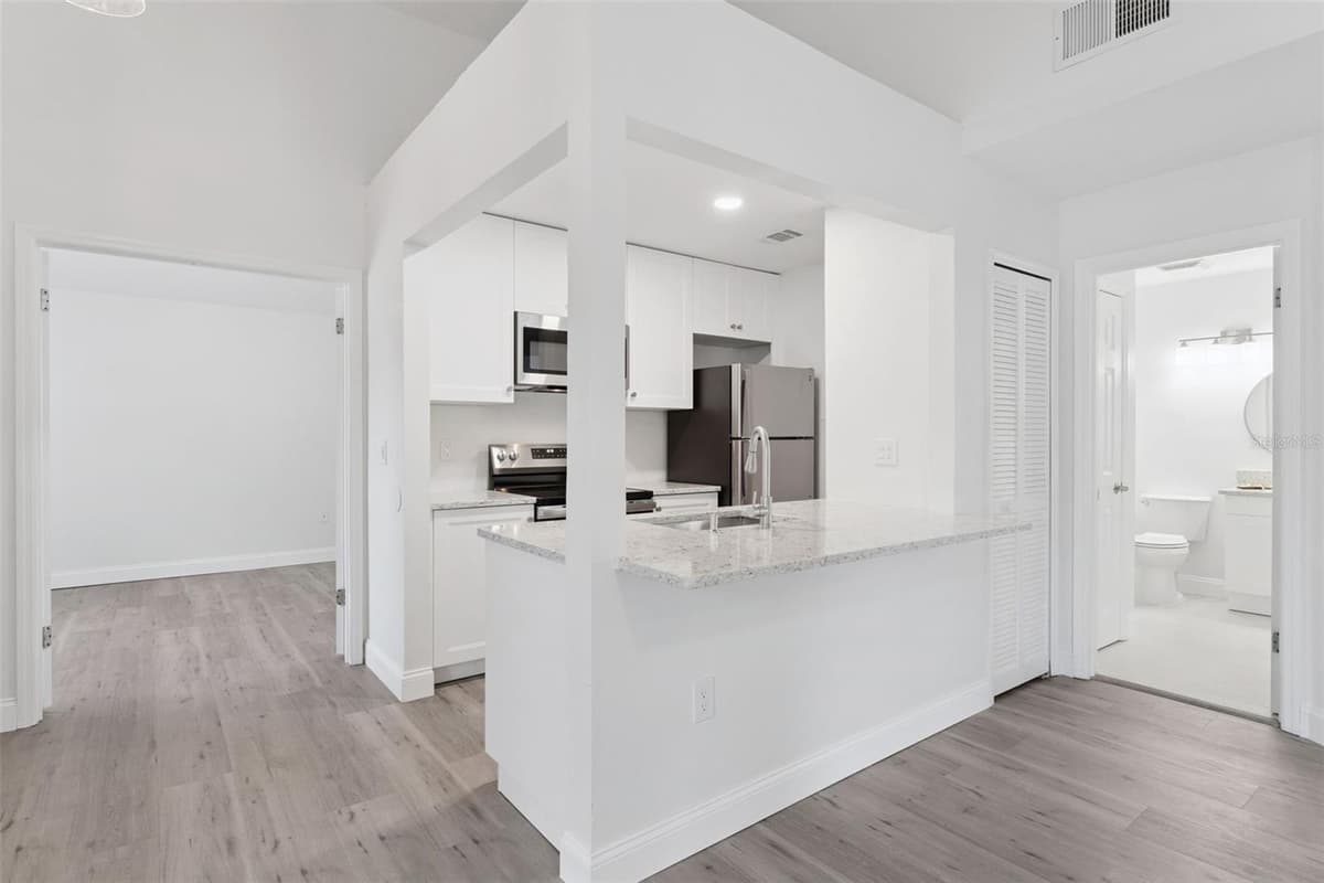 549 SUN RIDGE PLACE — photo 8 of 35