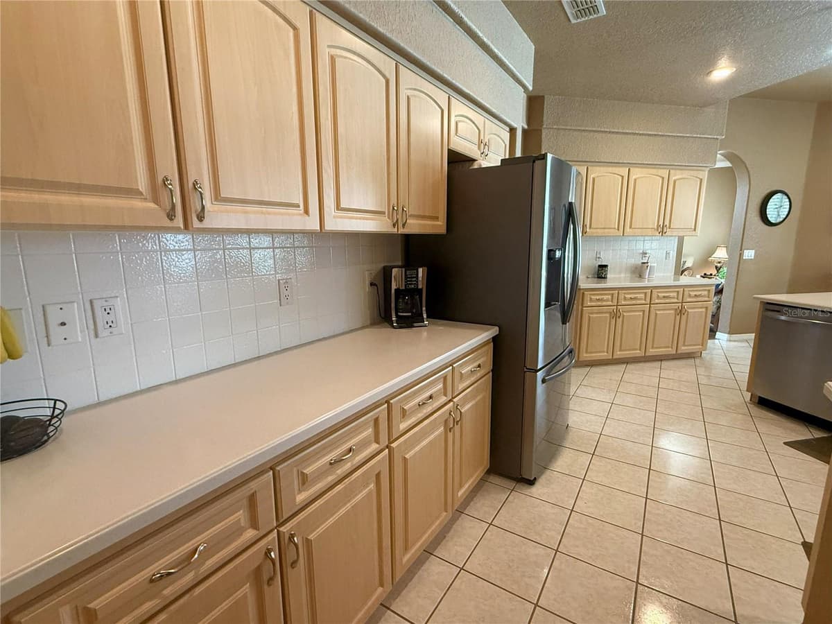 7552 RIVER COUNTRY DRIVE — photo 14 of 36