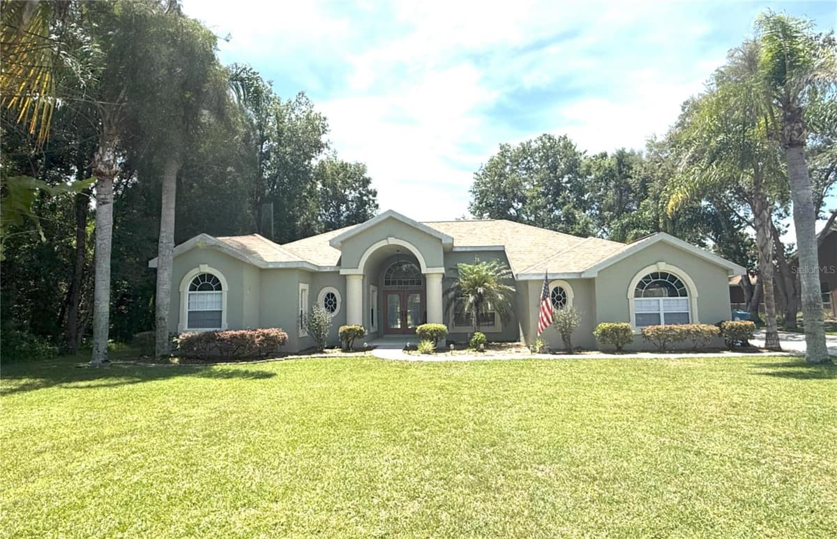 7552 RIVER COUNTRY DRIVE — photo 1 of 36