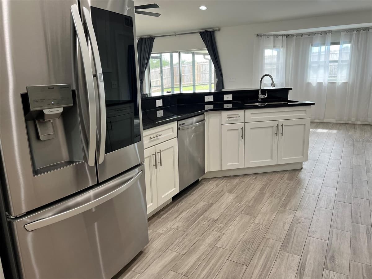 513 CENTRAL RIDGE LANE — photo 17 of 41