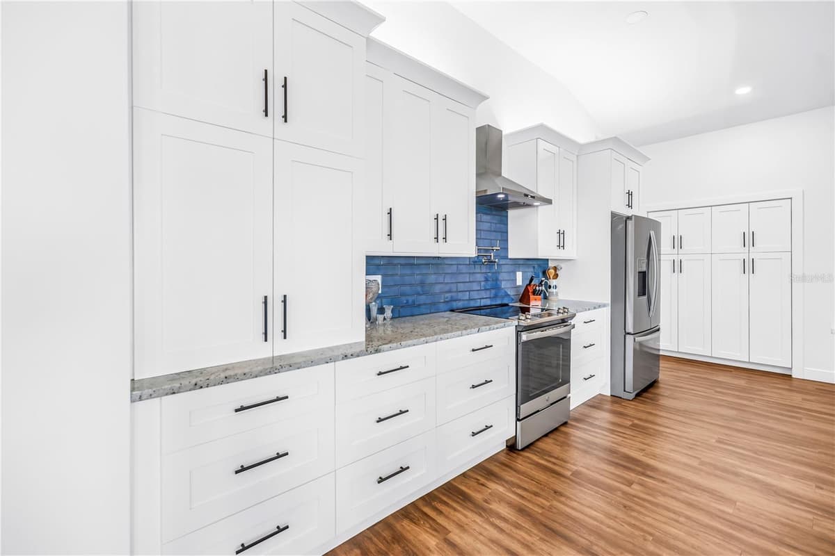 2280 PINELLAS POINT DRIVE — photo 19 of 97