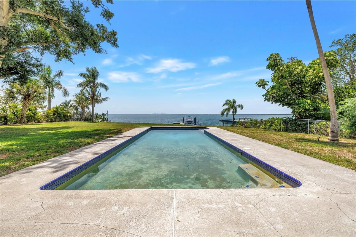 2280 PINELLAS POINT DRIVE — photo 74 of 97