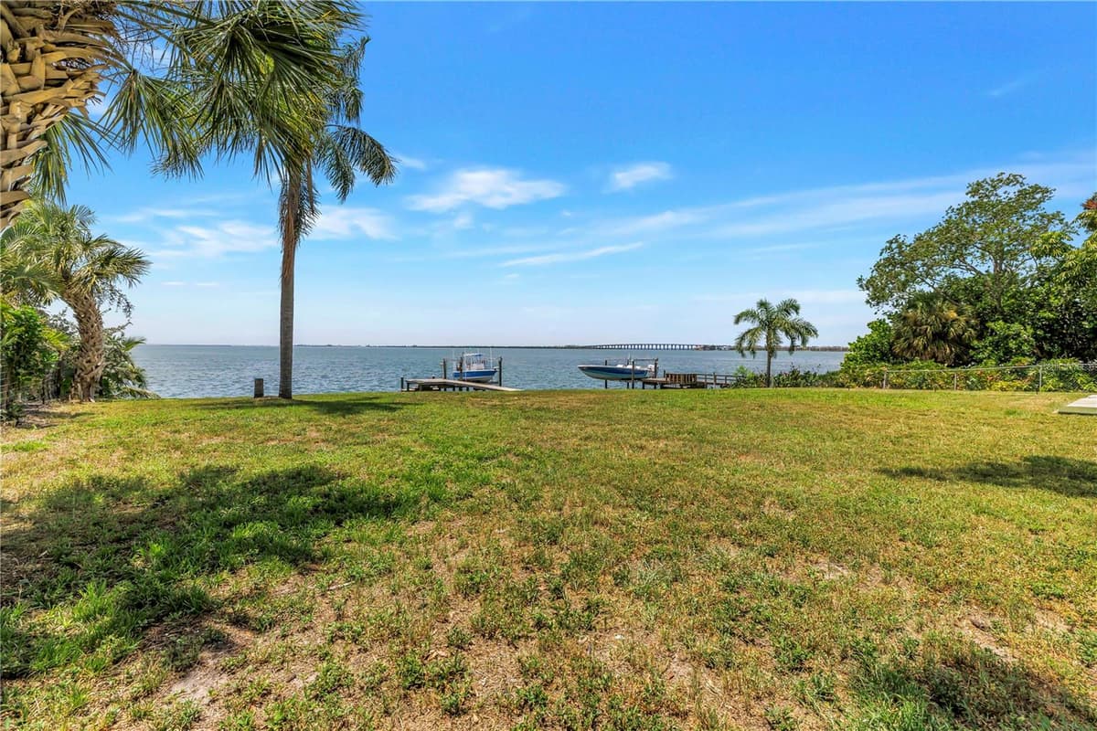 2280 PINELLAS POINT DRIVE — photo 76 of 97