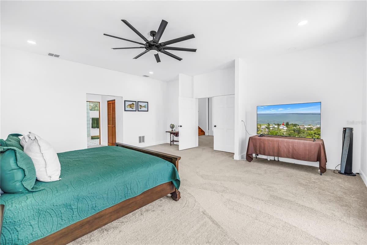 2280 PINELLAS POINT DRIVE — photo 52 of 97