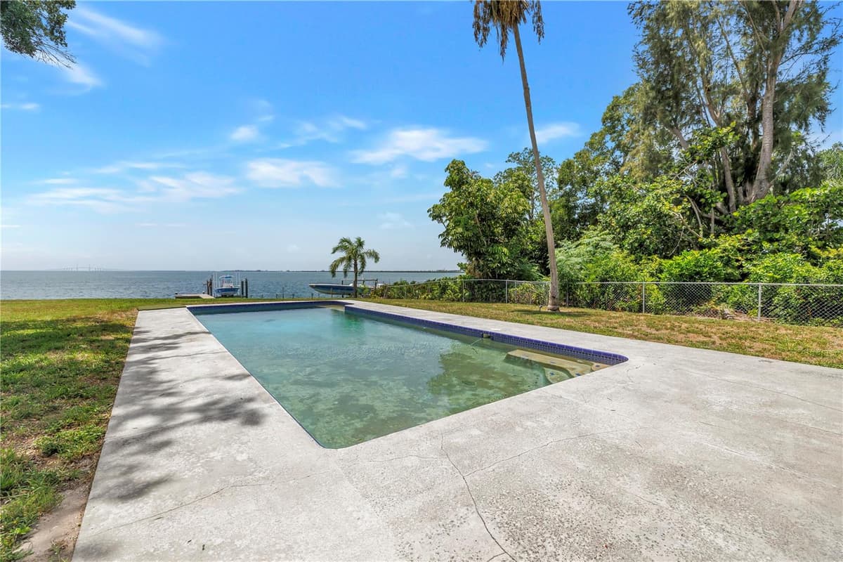 2280 PINELLAS POINT DRIVE — photo 75 of 97