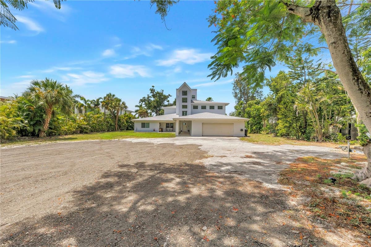 2280 PINELLAS POINT DRIVE — photo 3 of 97
