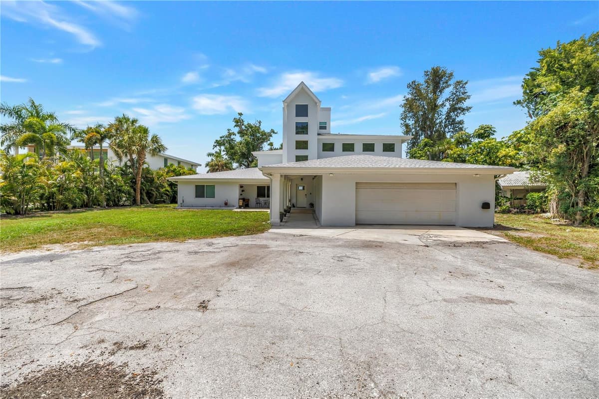 2280 PINELLAS POINT DRIVE — photo 4 of 97
