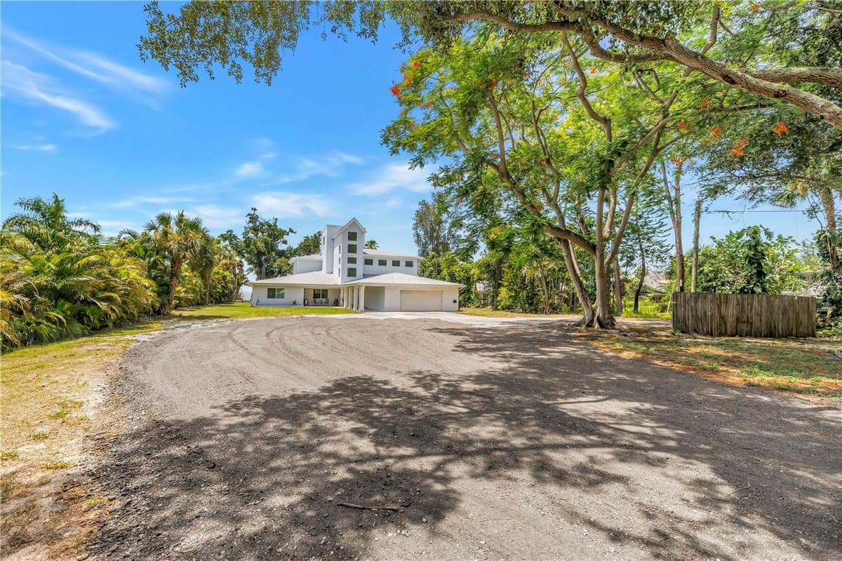 2280 PINELLAS POINT DRIVE — photo 2 of 97