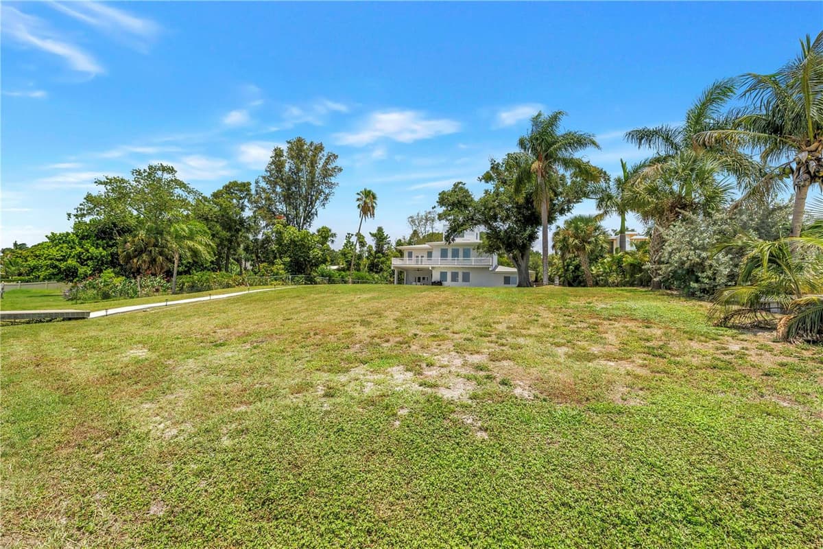 2280 PINELLAS POINT DRIVE — photo 82 of 97