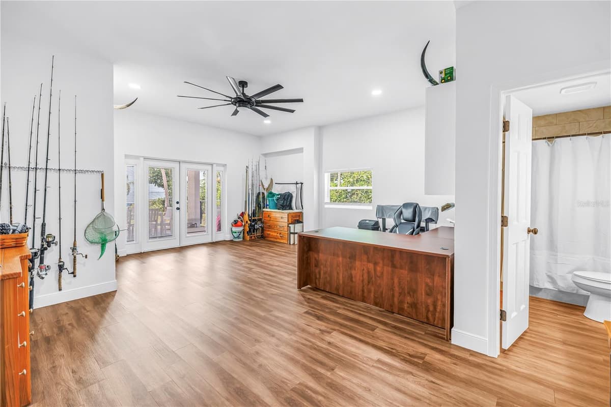 2280 PINELLAS POINT DRIVE — photo 45 of 97