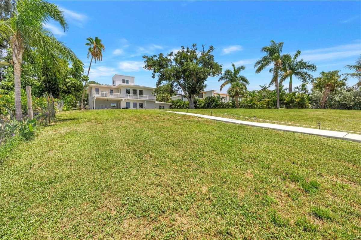 2280 PINELLAS POINT DRIVE — photo 81 of 97