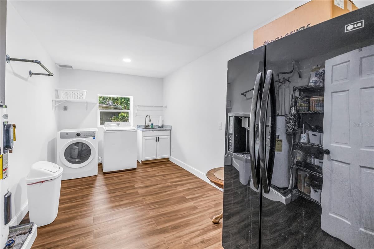 2280 PINELLAS POINT DRIVE — photo 44 of 97