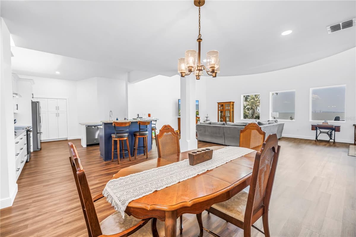 2280 PINELLAS POINT DRIVE — photo 17 of 97