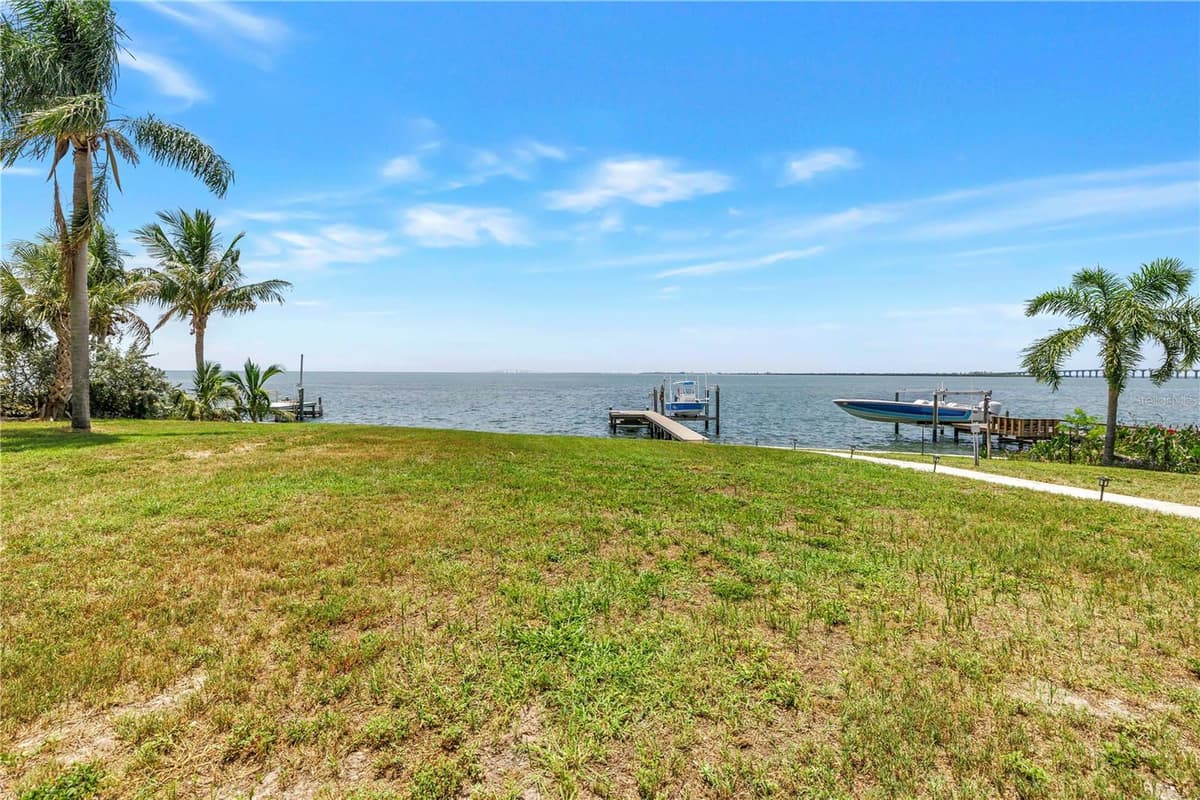 2280 PINELLAS POINT DRIVE — photo 78 of 97