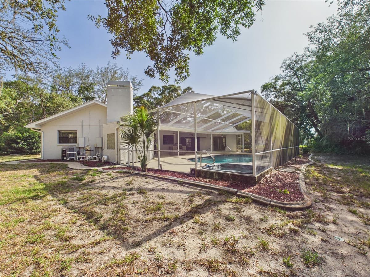 7256 ROYAL OAK DRIVE — photo 15 of 44