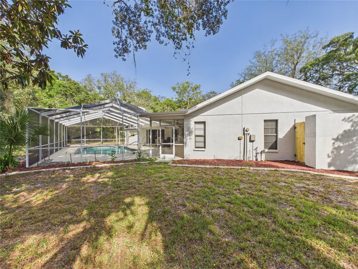 7256 ROYAL OAK DRIVE — photo 14 of 44