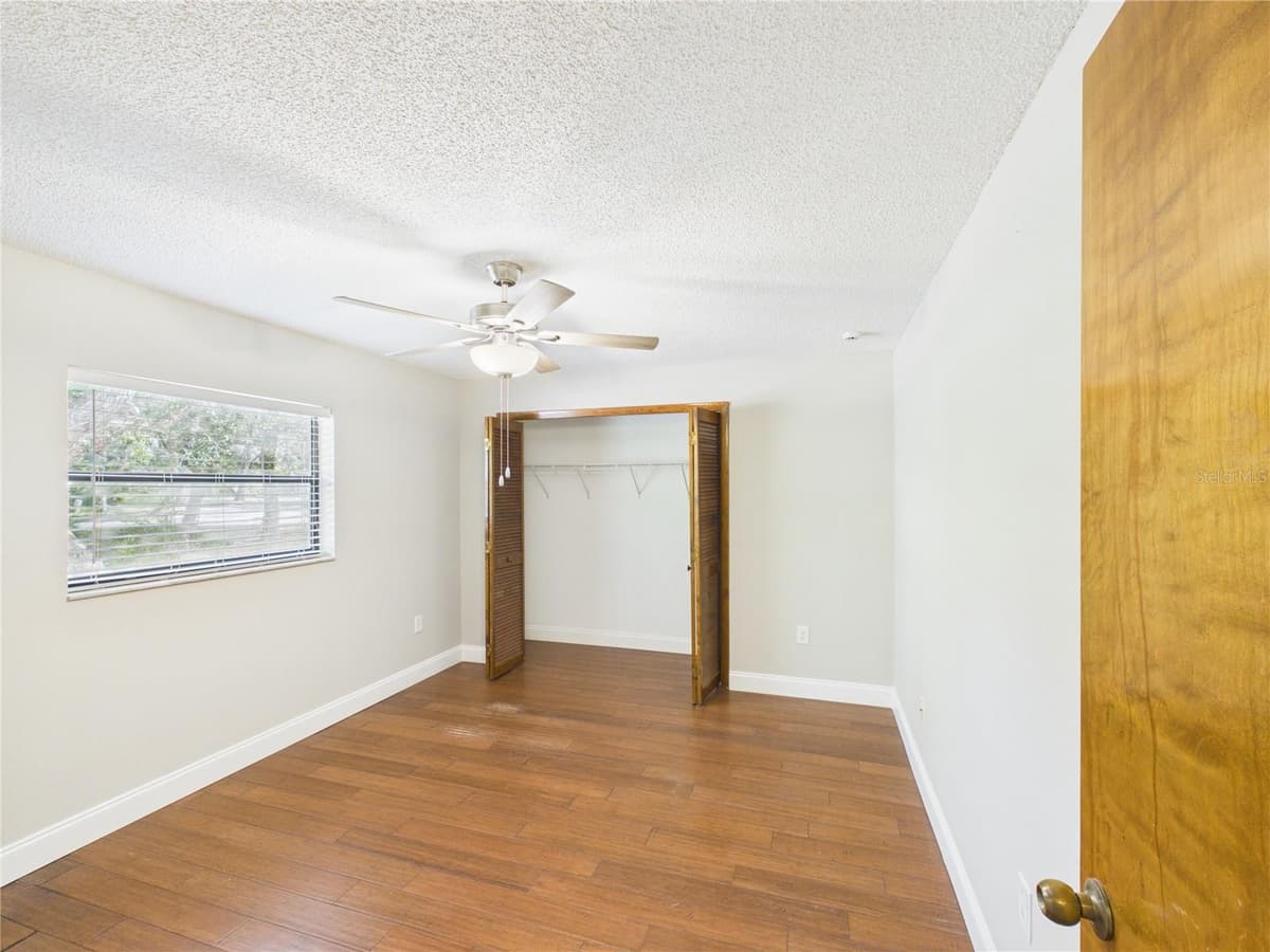 7256 ROYAL OAK DRIVE — photo 32 of 44