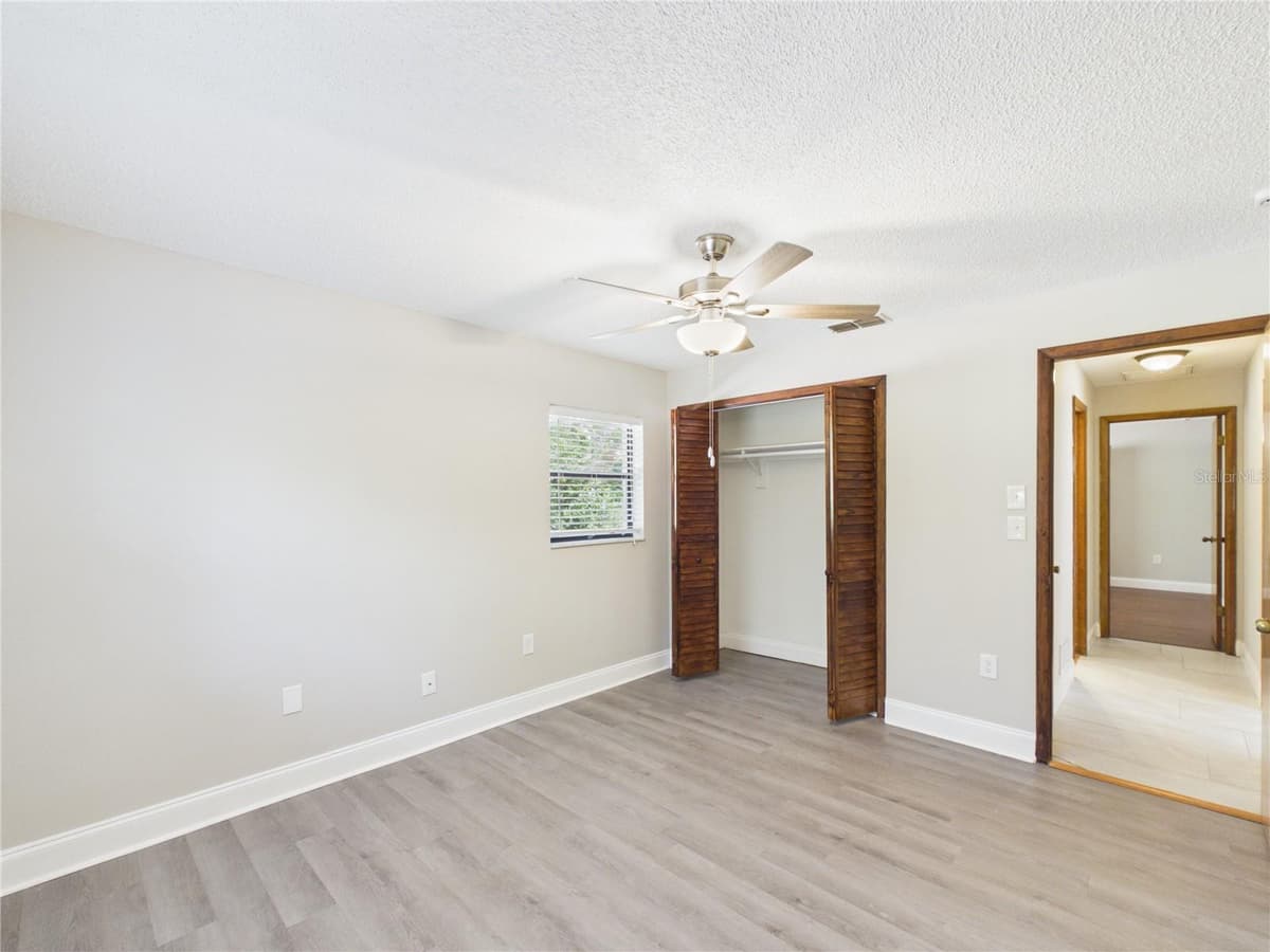 7256 ROYAL OAK DRIVE — photo 35 of 44