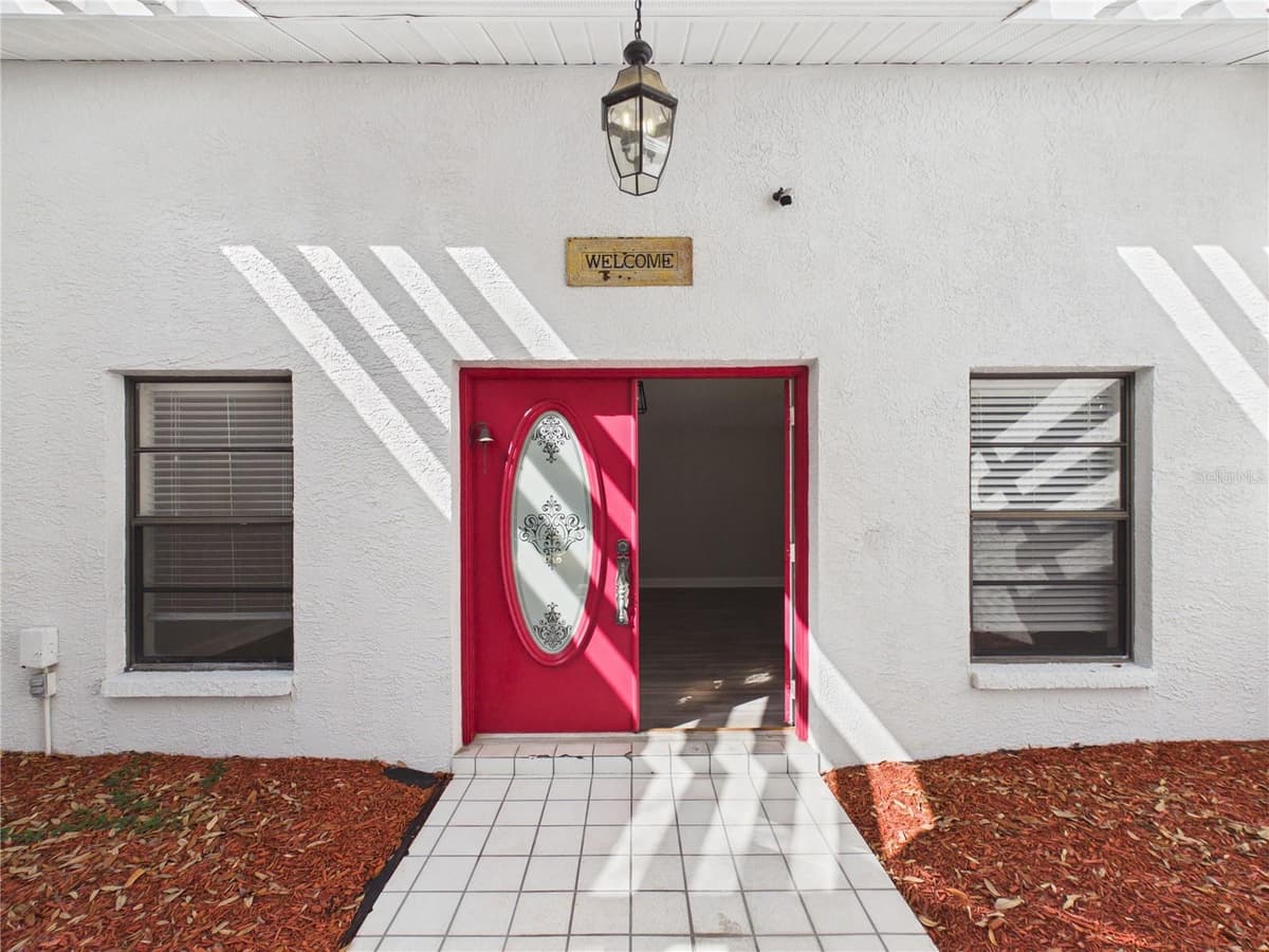 7256 ROYAL OAK DRIVE — photo 17 of 44