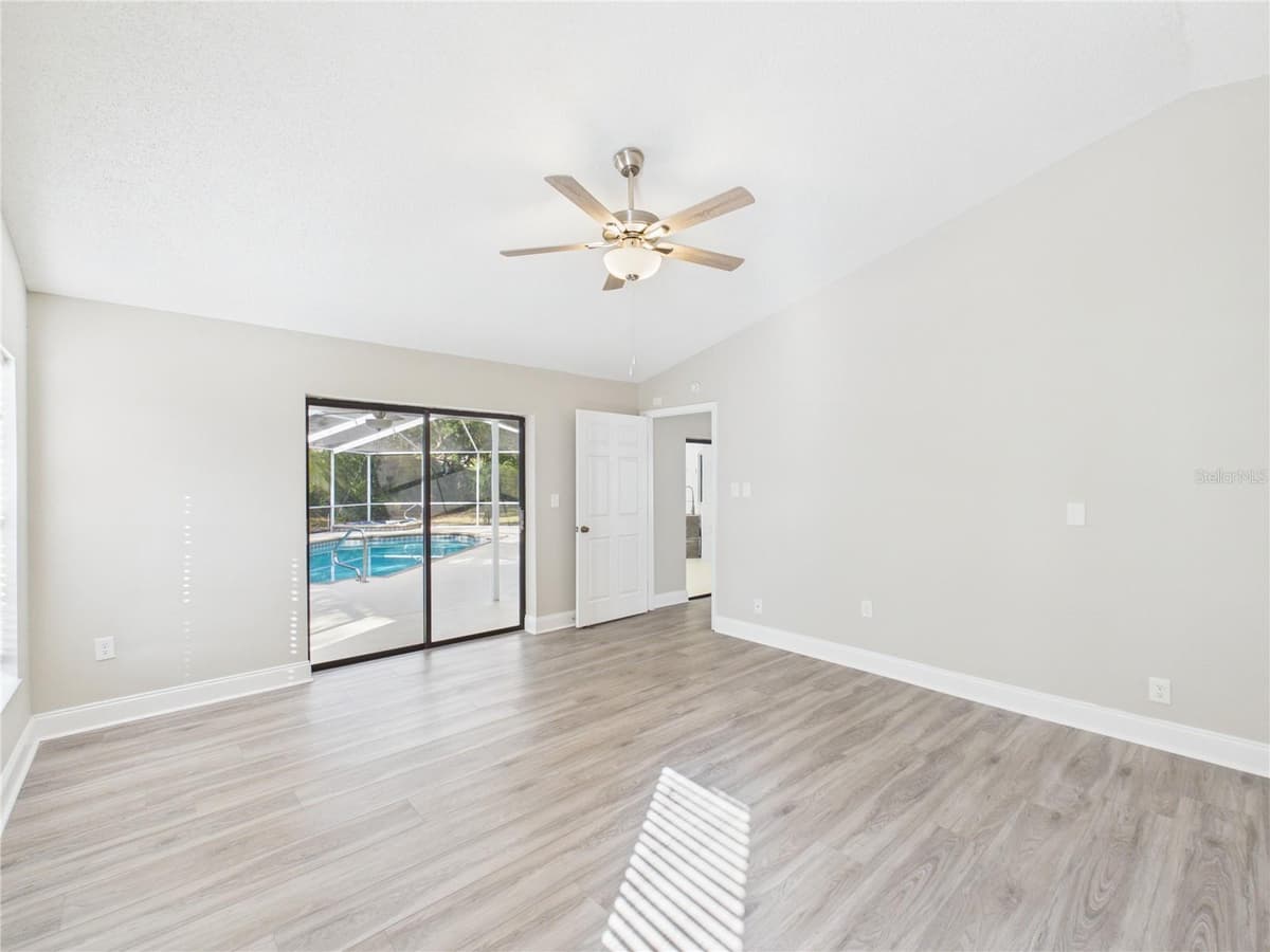 7256 ROYAL OAK DRIVE — photo 41 of 44