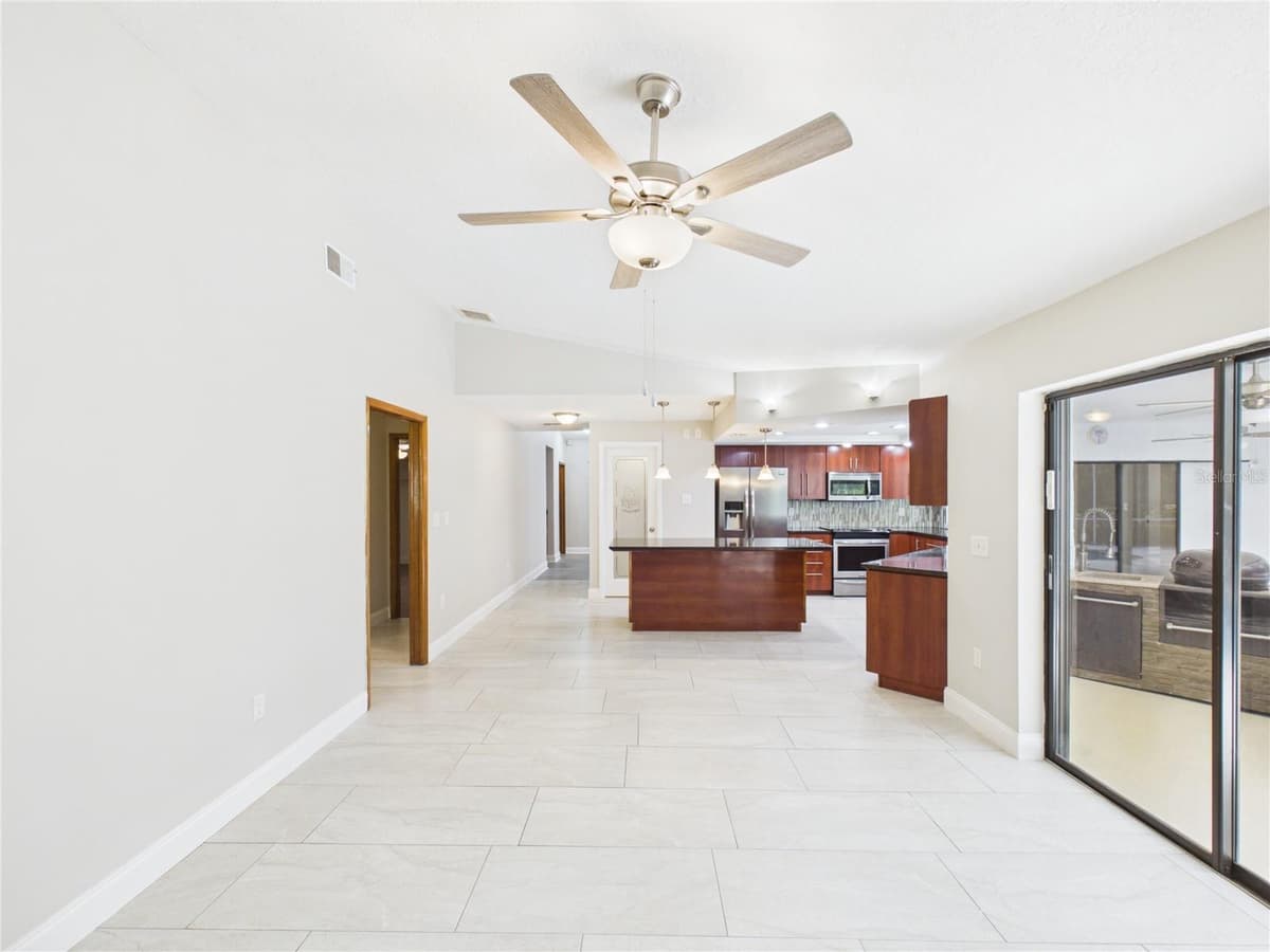 7256 ROYAL OAK DRIVE — photo 31 of 44