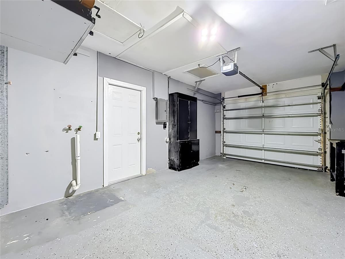 890 7TH AVENUE — photo 45 of 63