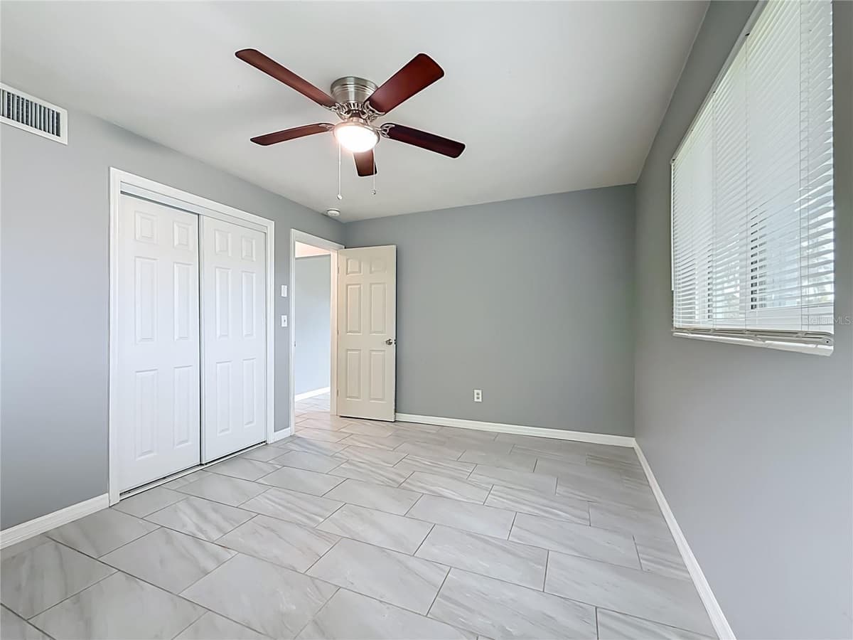 890 7TH AVENUE — photo 30 of 63