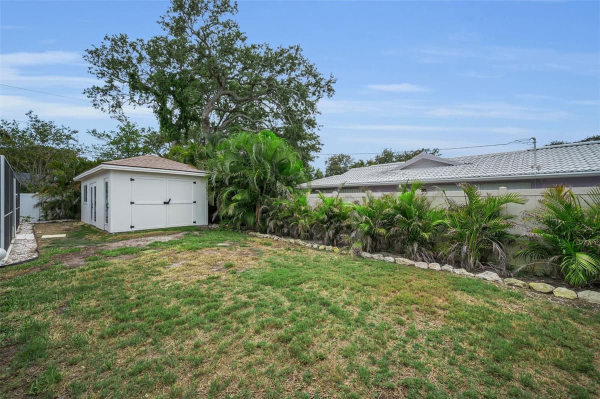 14516 BAY HILLS DRIVE — photo 69 of 84