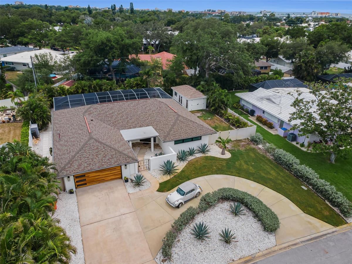 14516 BAY HILLS DRIVE — photo 82 of 84