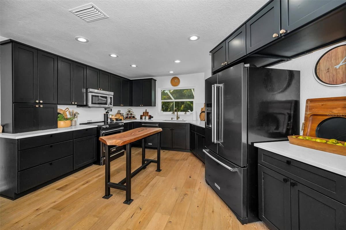 14516 BAY HILLS DRIVE — photo 33 of 84
