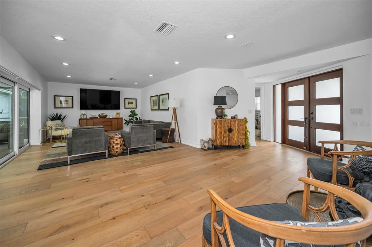 14516 BAY HILLS DRIVE — photo 20 of 84