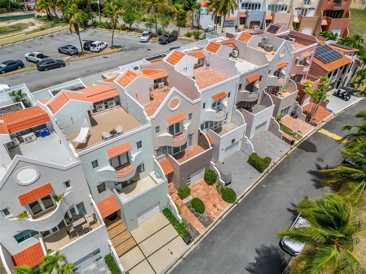 MONTECARLO ST. PALMAS DEL MAR — photo 41 of 44