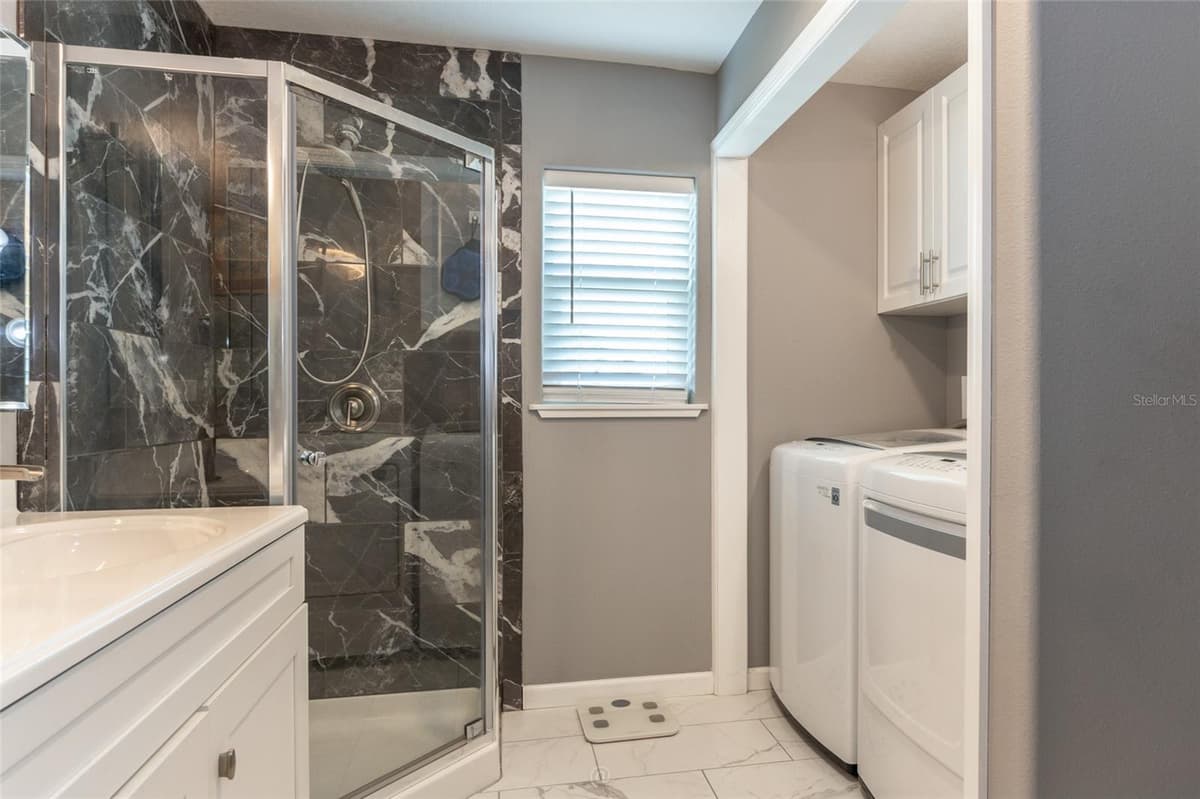 904 DAYTONA AVENUE — photo 15 of 56