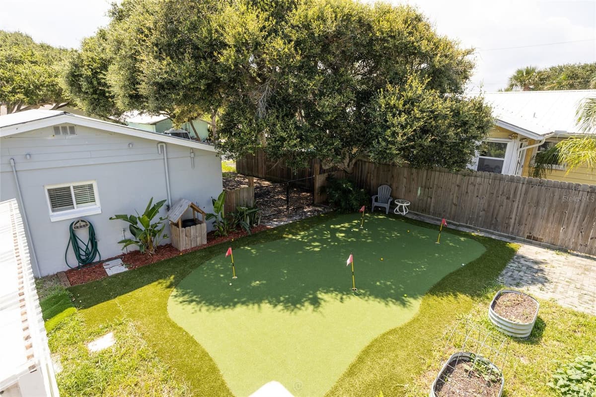 904 DAYTONA AVENUE — photo 5 of 56