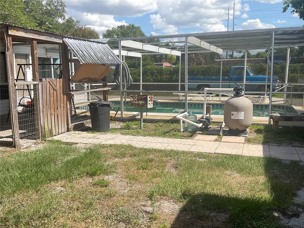 702 JERSEY COURT — photo 35 of 39