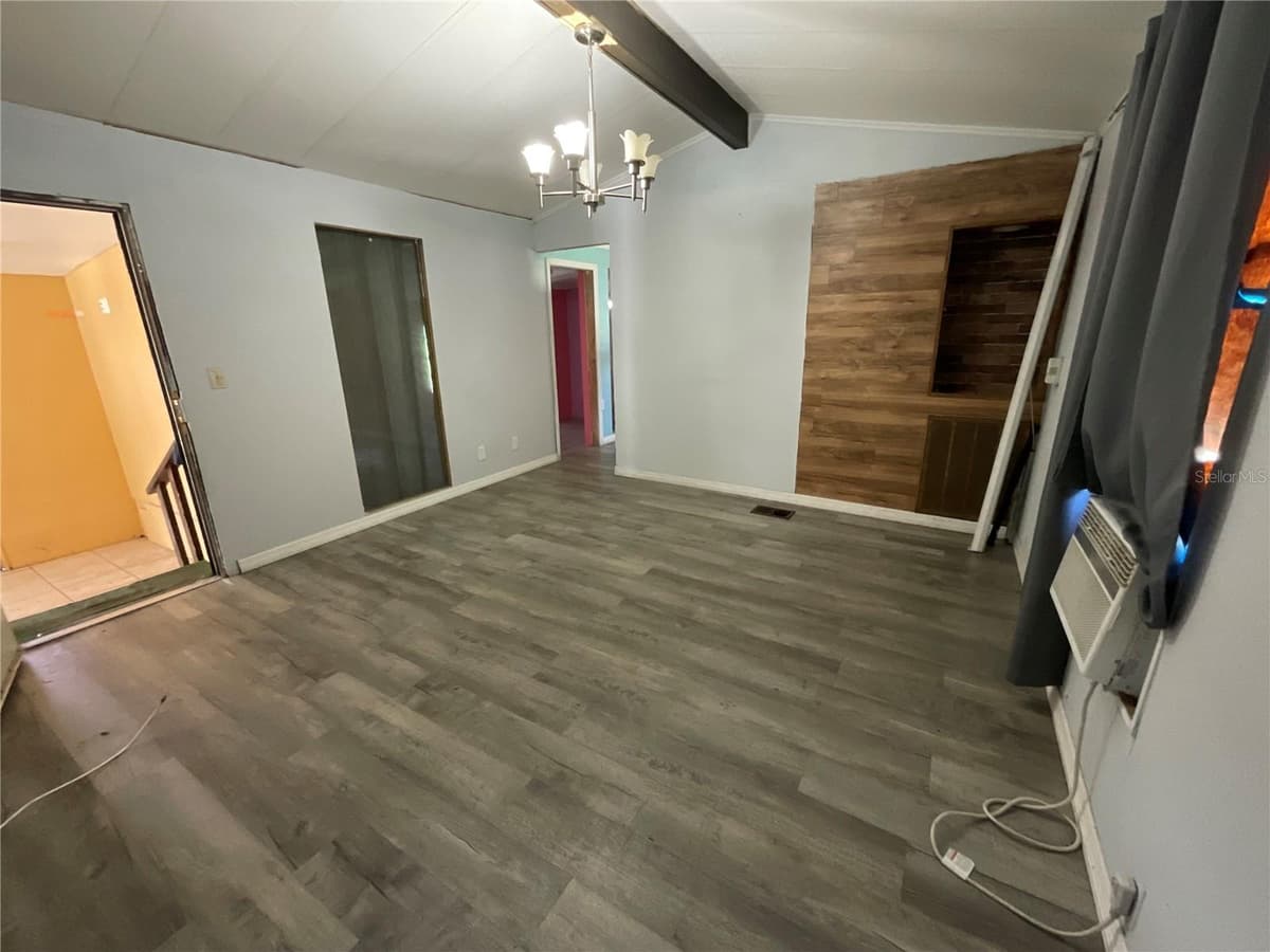 702 JERSEY COURT — photo 16 of 39
