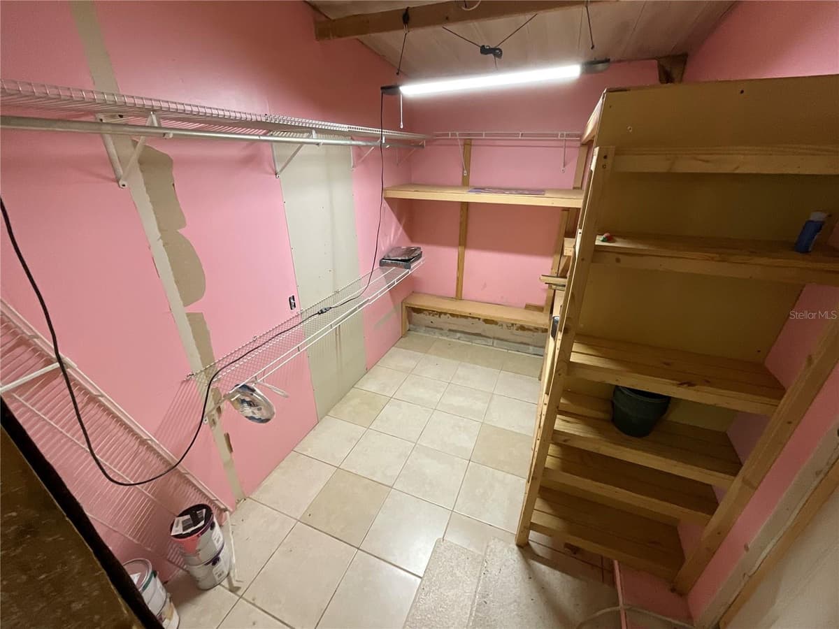 702 JERSEY COURT — photo 19 of 39