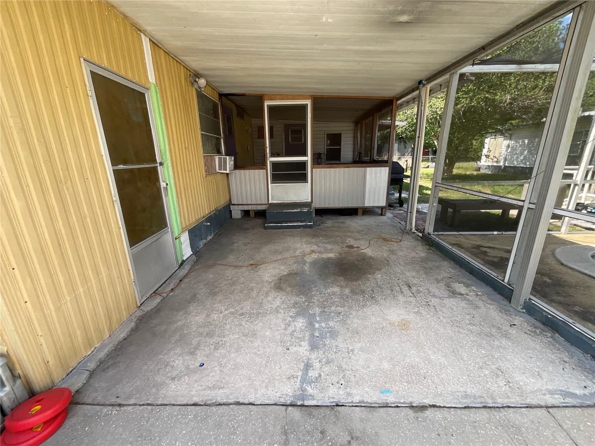 702 JERSEY COURT — photo 1 of 39