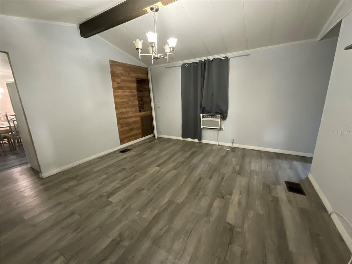702 JERSEY COURT — photo 15 of 39