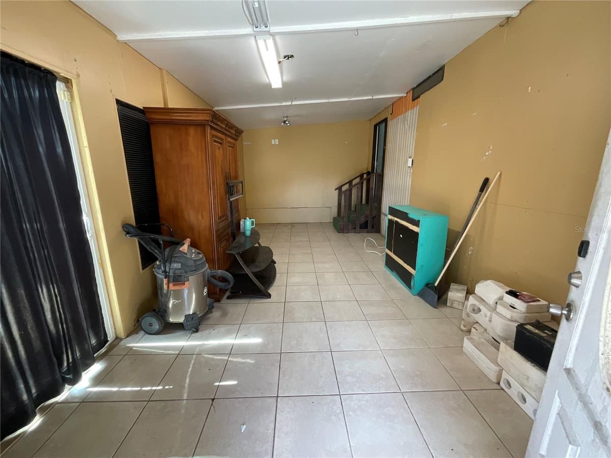 702 JERSEY COURT — photo 13 of 39