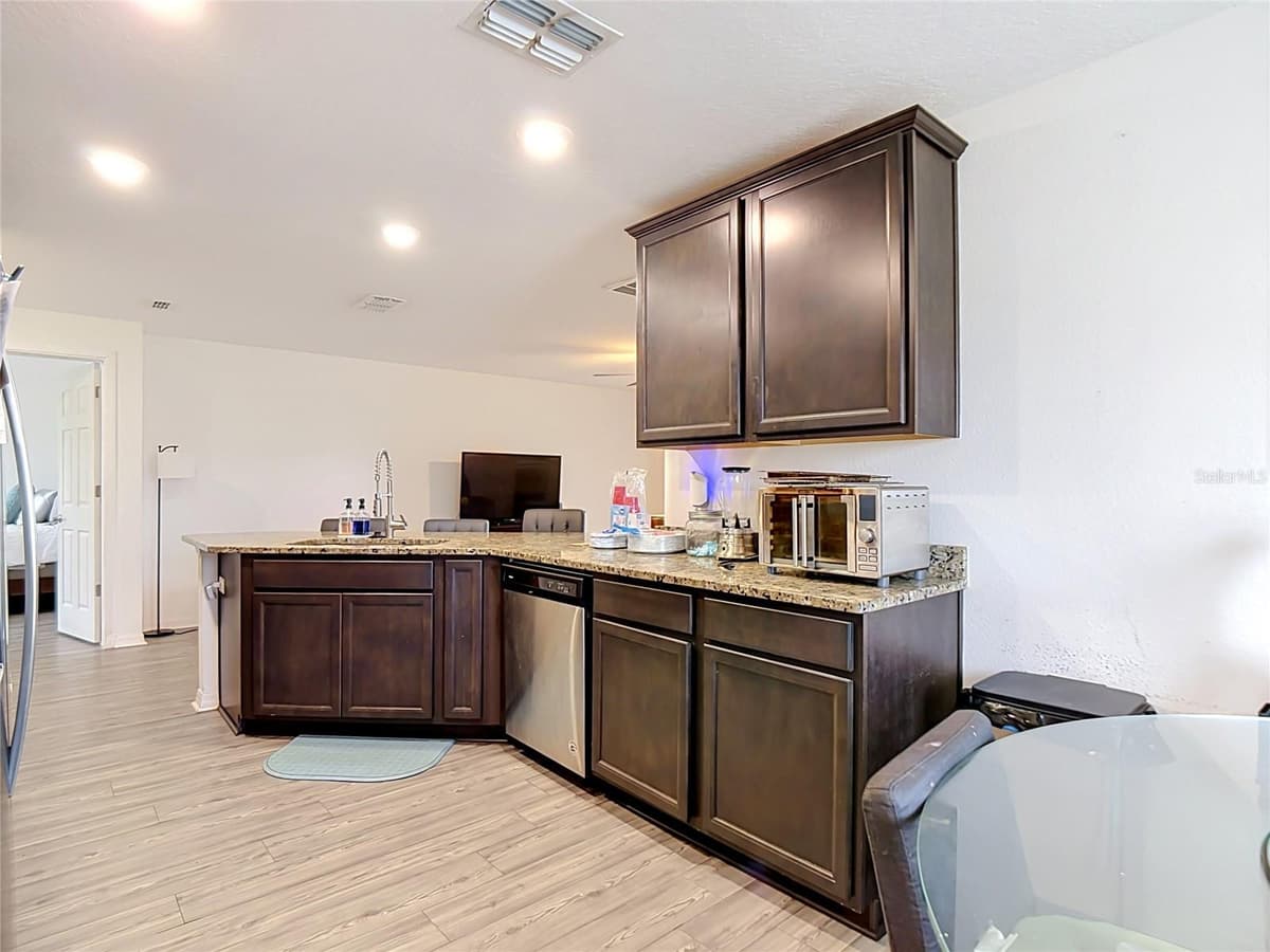 1741 CANAAN LOOP — photo 6 of 45