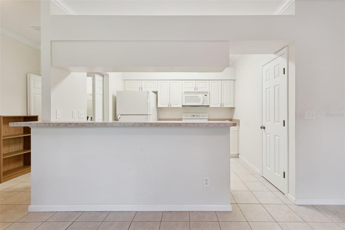 1502 EAGLE POND DRIVE — photo 9 of 28