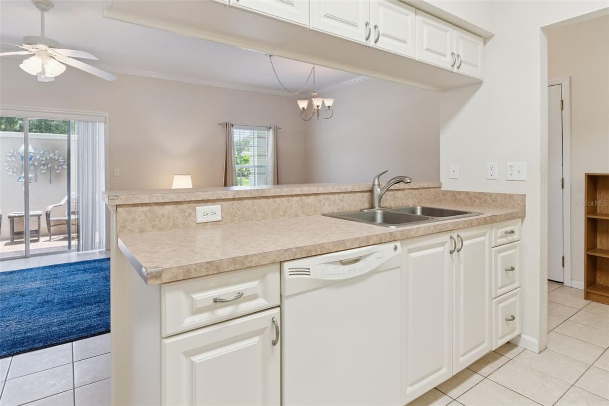 1502 EAGLE POND DRIVE — photo 10 of 28