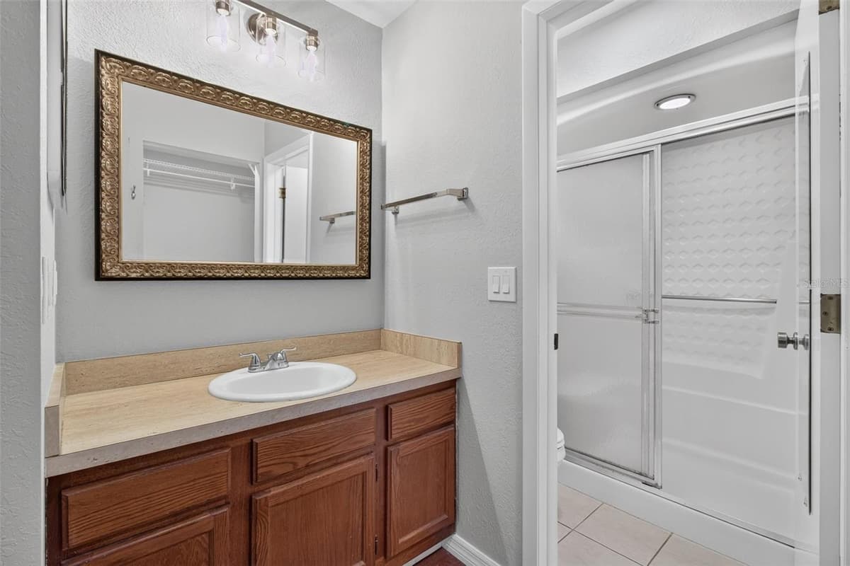 7360 ULMERTON ROAD — photo 19 of 40