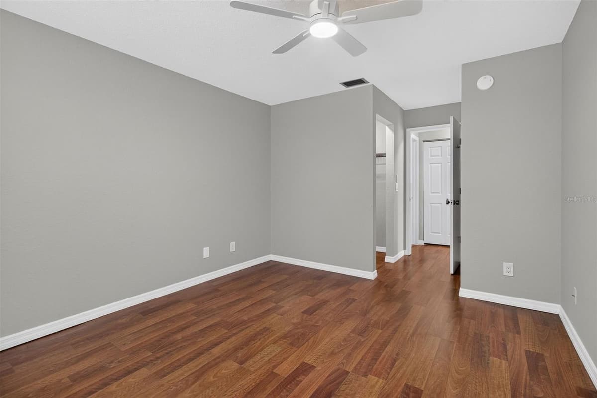 7360 ULMERTON ROAD — photo 15 of 40